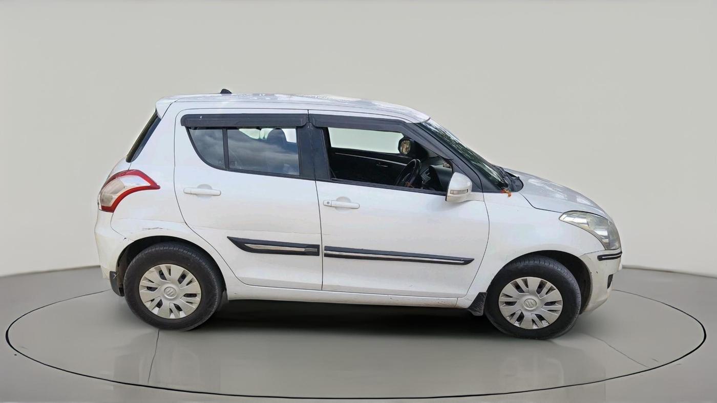 2014 Maruti Swift VXI, CNG, Manual, 1,04,062 km, exterior