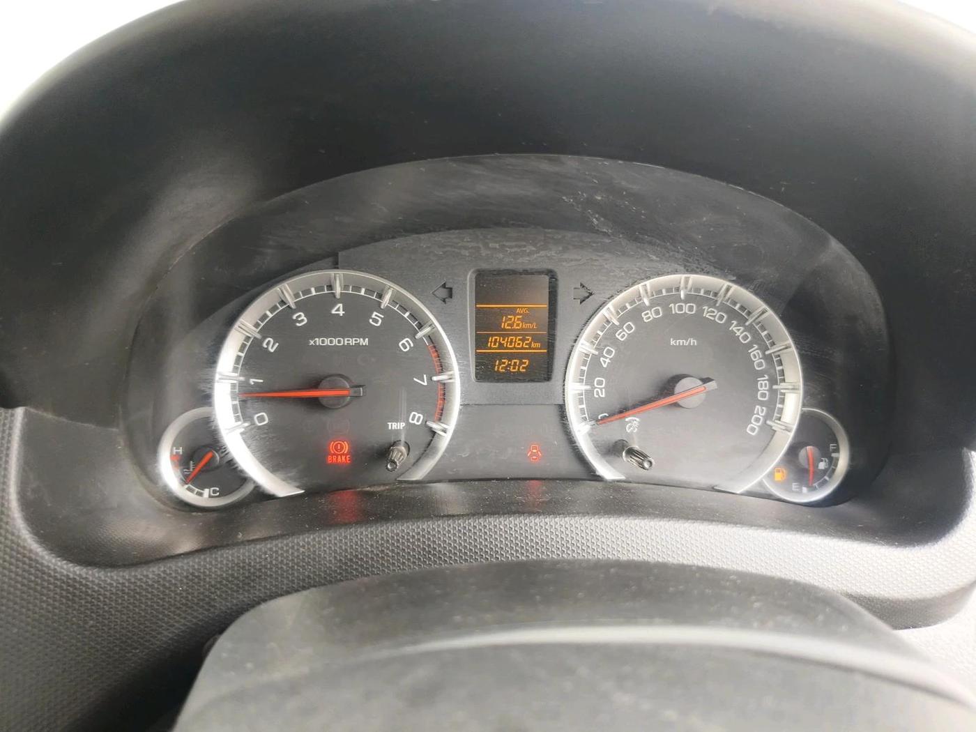 2014 Maruti Swift VXI, CNG, Manual, 1,04,062 km, interior
