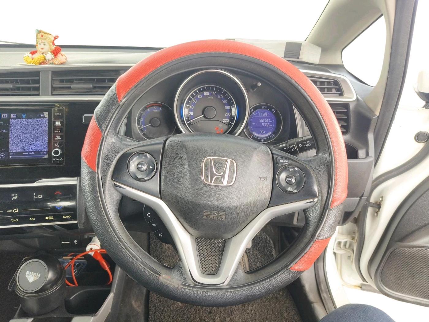 2017 Honda WR-V 1.5L I-DTEC VX MT, Diesel, Manual, 1,22,737 km, interior
