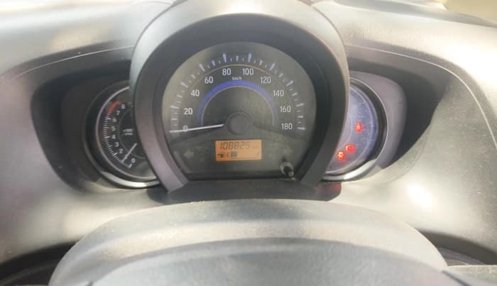 2016 Honda Amaze 1.2L I-VTEC S, CNG, Manual, 1,08,825 km, interior