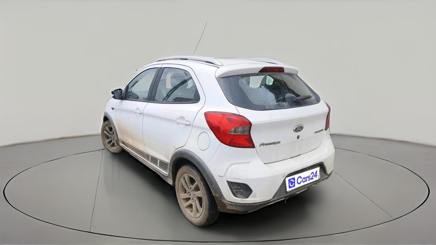 2018 Ford FREESTYLE TITANIUM 1.2 PETROL, Petrol, Manual, 1,43,980 km, exterior