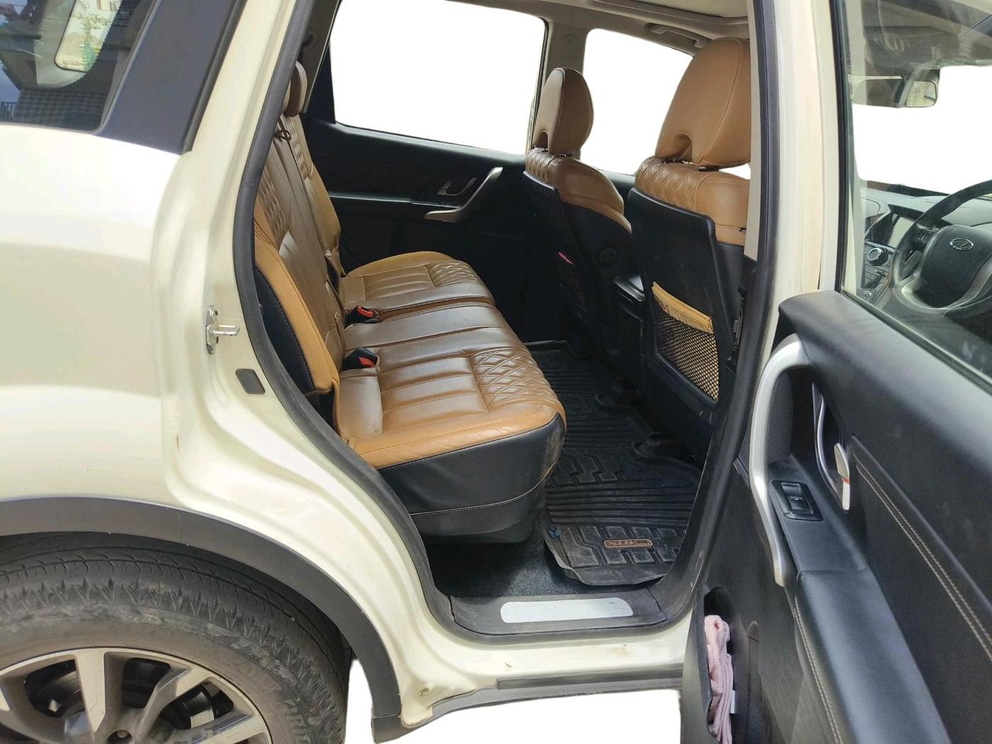 2021 Mahindra XUV500 W11 AT, Diesel, Automatic, 52,415 km, interior