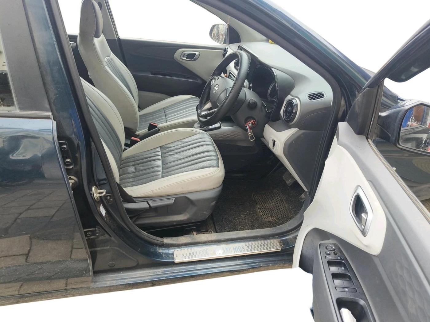 2020 Hyundai GRAND I10 NIOS SPORTZ AMT 1.2 KAPPA VTVT, Petrol, Automatic, 65,884 km, interior