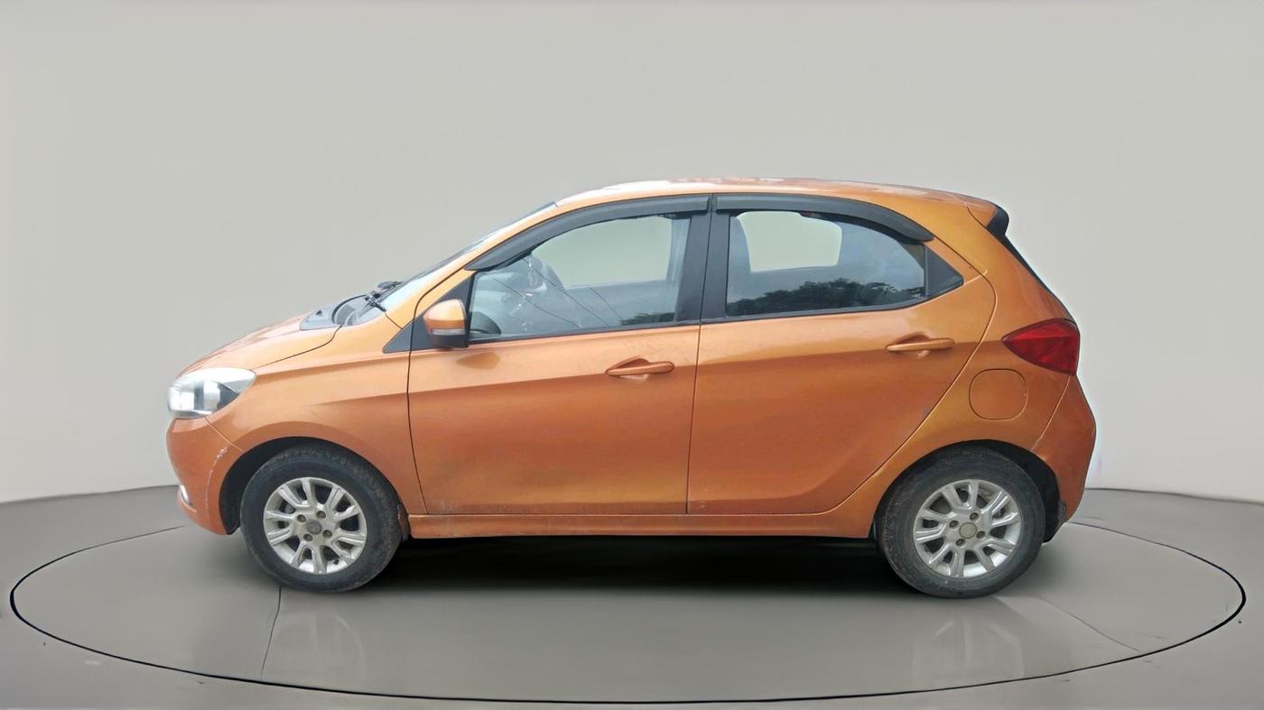 2016 Tata Tiago XZ PETROL, Petrol, Manual, 1,42,089 km, exterior