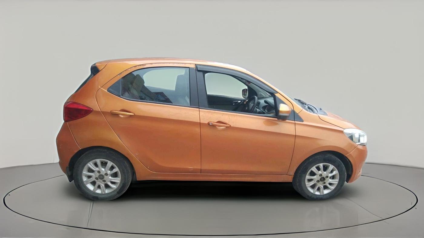 2016 Tata Tiago XZ PETROL, Petrol, Manual, 1,42,089 km, exterior