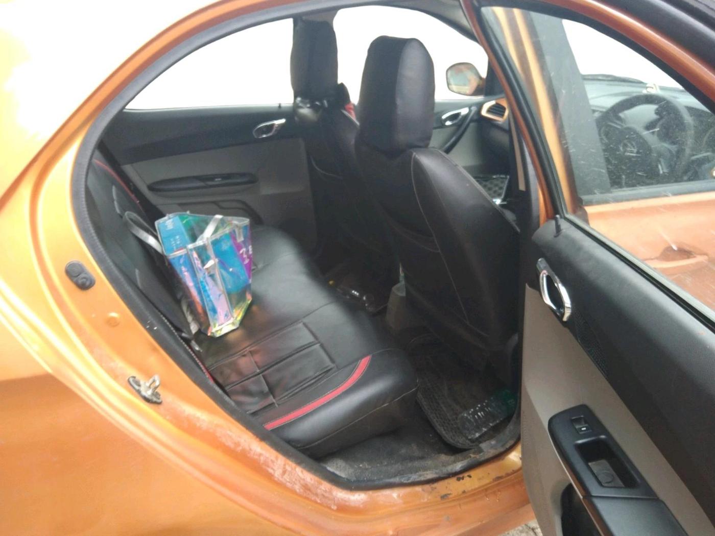 2016 Tata Tiago XZ PETROL, Petrol, Manual, 1,42,089 km, interior