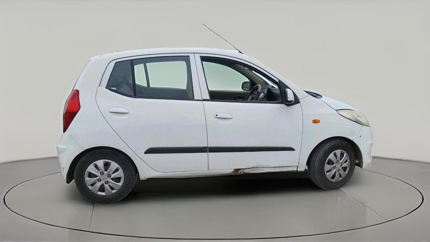 2011 Hyundai i10 MAGNA 1.1, CNG, Manual, 1,02,700 km, exterior