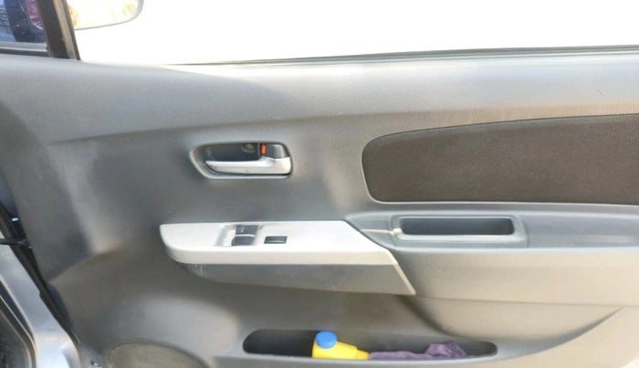 2010 Maruti Wagon R 1.0 LXI, Petrol, Manual, 67,120 km, interior