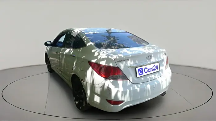 2011 Hyundai Verna FLUIDIC 1.6 CRDI SX AT, Diesel, Automatic, 1,46,102 km, exterior