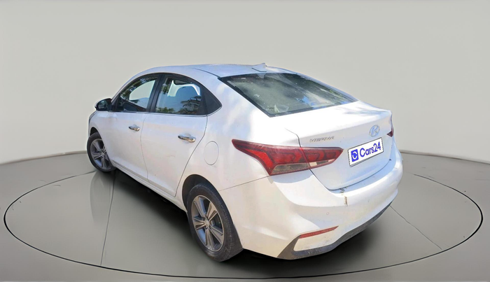 2017 Hyundai Verna 1.6 SX (O) CRDI MT, Diesel, Manual, 2,70,322 km, exterior
