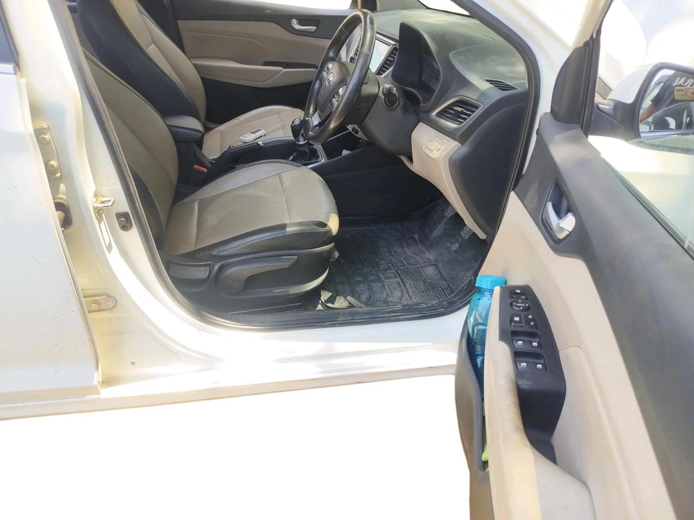 2017 Hyundai Verna 1.6 SX (O) CRDI MT, Diesel, Manual, 2,70,322 km, interior