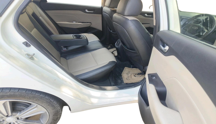 2017 Hyundai Verna 1.6 SX (O) CRDI MT, Diesel, Manual, 2,70,322 km, interior