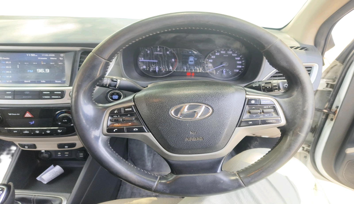2017 Hyundai Verna 1.6 SX (O) CRDI MT, Diesel, Manual, 2,70,322 km, interior