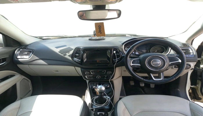 2017 Jeep Compass LIMITED 2.0 DIESEL 4X4, Diesel, Manual, 1,47,847 km, interior