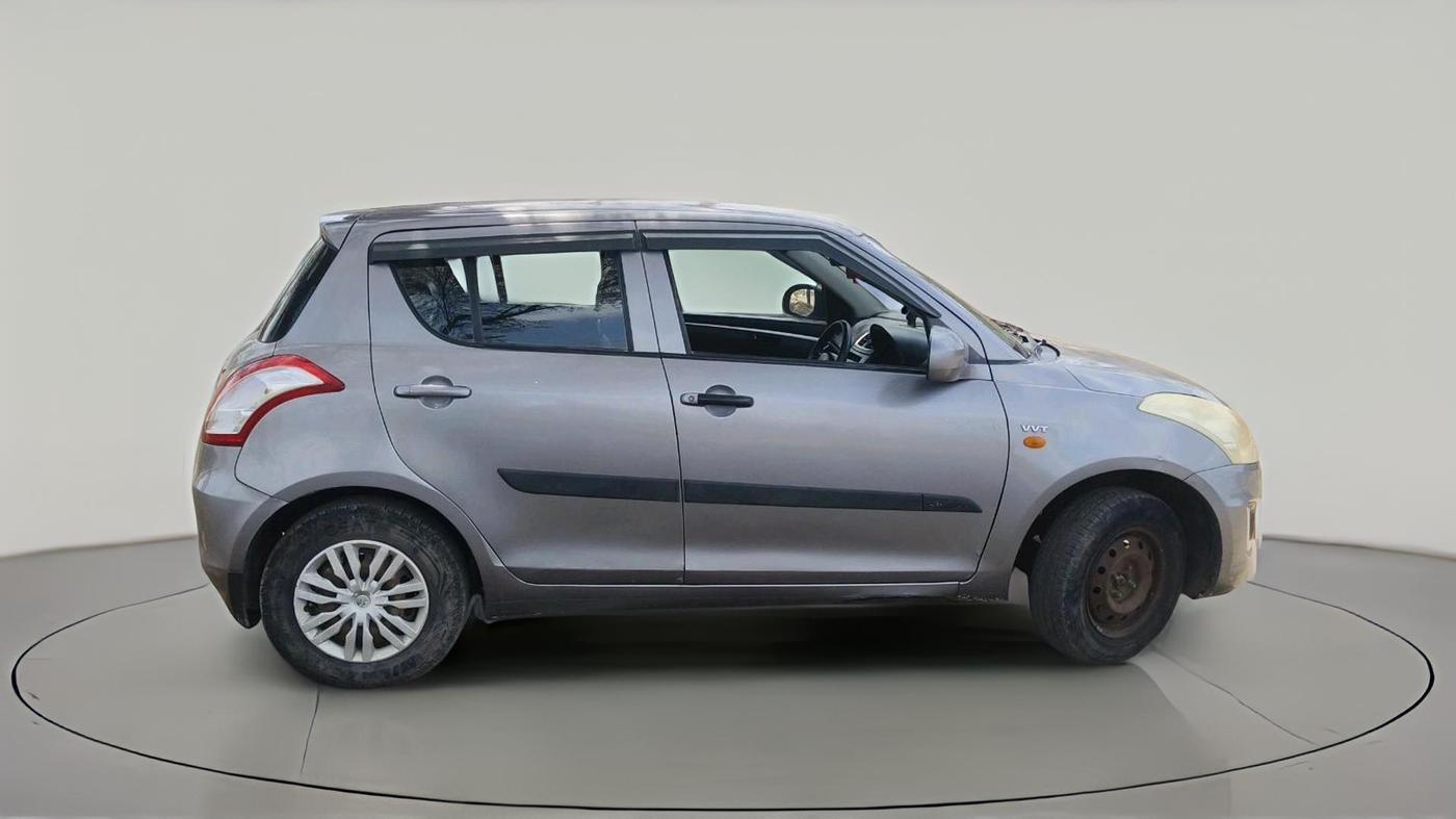 2015 Maruti Swift LXI, CNG, Manual, 1,45,704 km, exterior