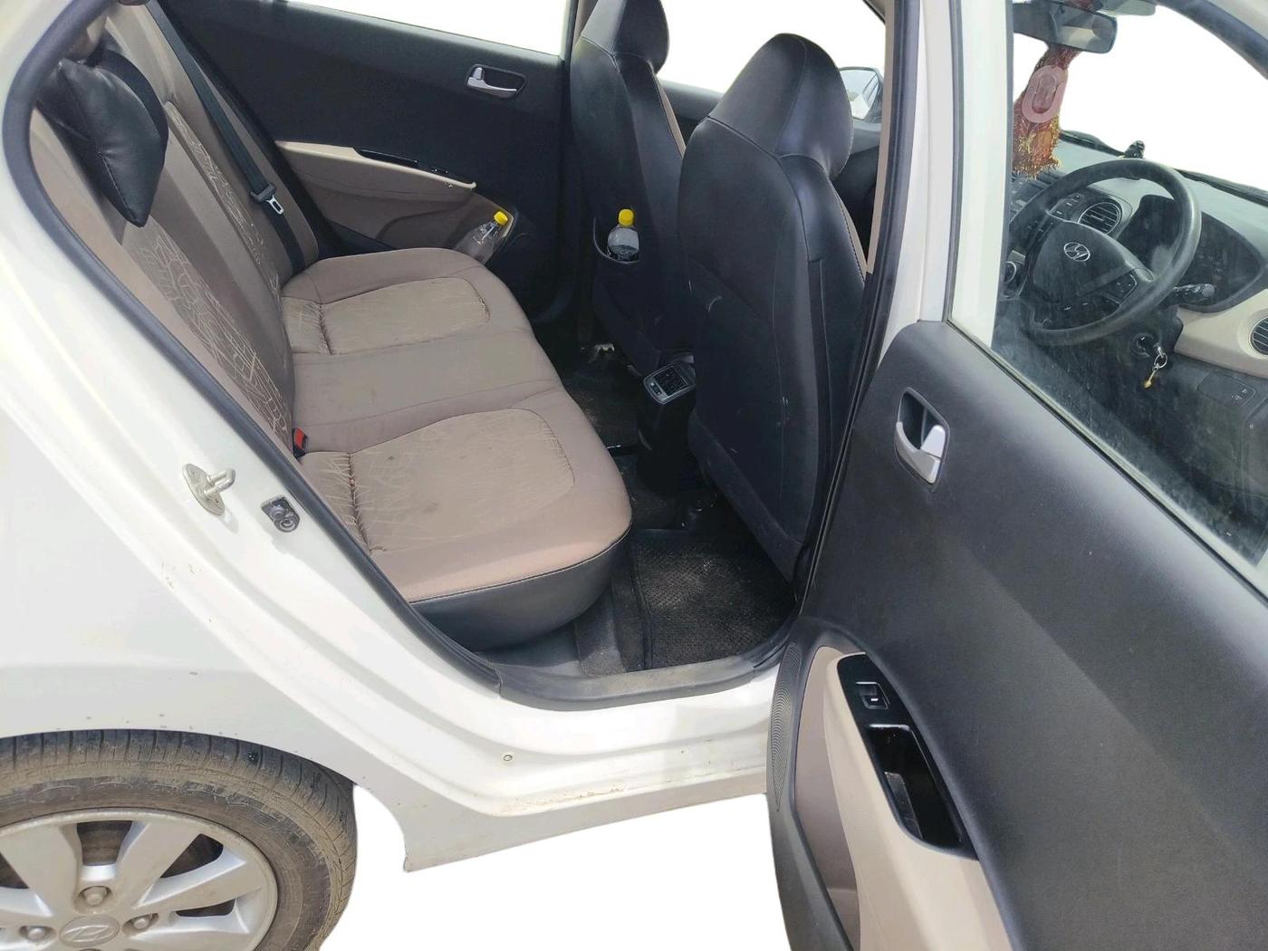 2014 Hyundai Xcent S 1.2, Petrol, Manual, 68,772 km, interior