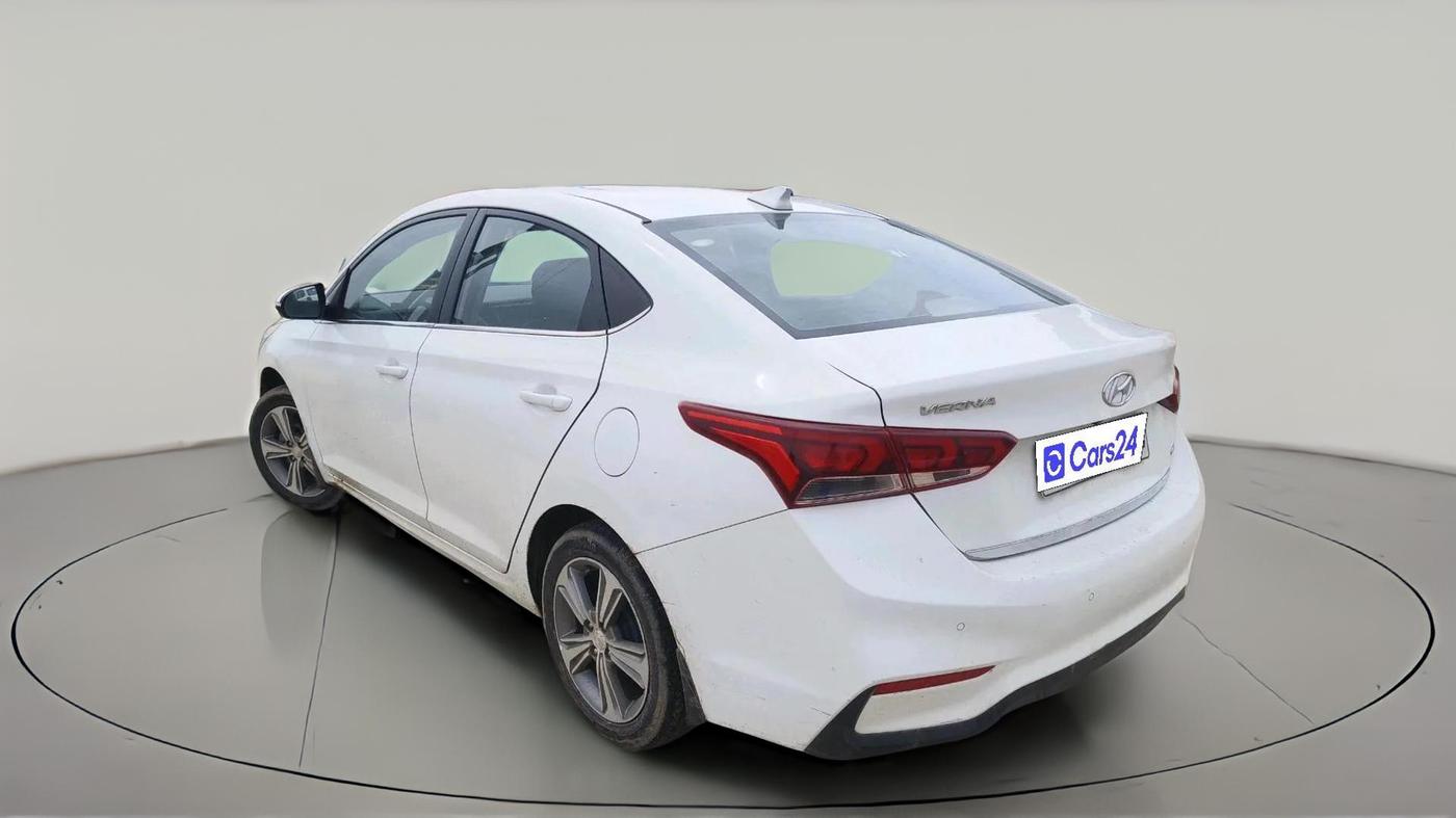 2018 Hyundai Verna 1.6 VTVT SX, CNG, Manual, 1,21,534 km, exterior
