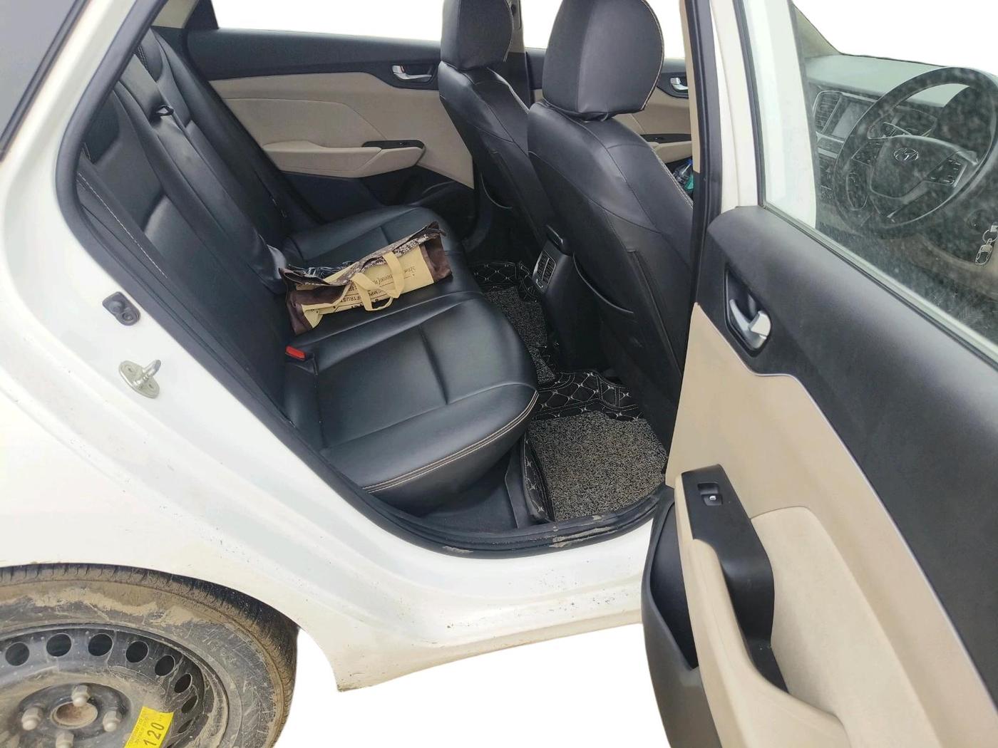 2018 Hyundai Verna 1.6 VTVT SX, CNG, Manual, 1,21,534 km, interior