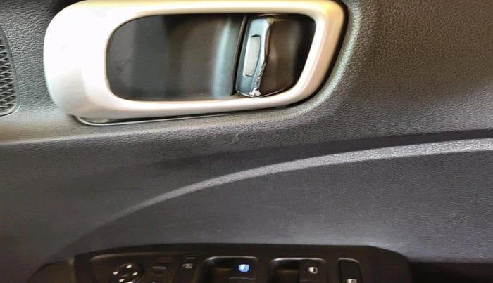 2021 Hyundai VENUE SX 1.5 (O) EXECUTIVE CRDI, Diesel, Manual, 65,509 km, interior