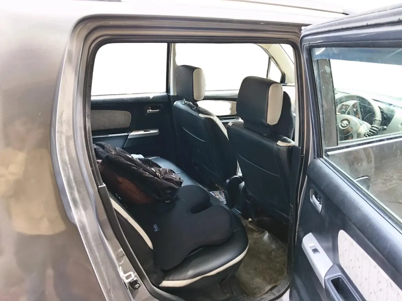2016 Maruti Wagon R 1.0 VXI, Petrol, Manual, 44,115 km, interior
