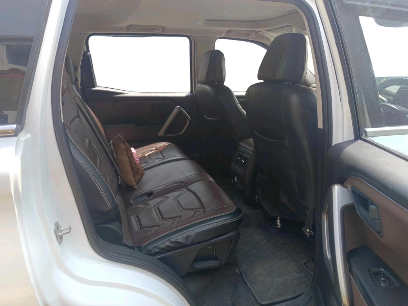 2023 Mahindra SCORPIO-N Z6 DIESEL MT 2WD 7 STR, Diesel, Manual, 72,568 km, interior