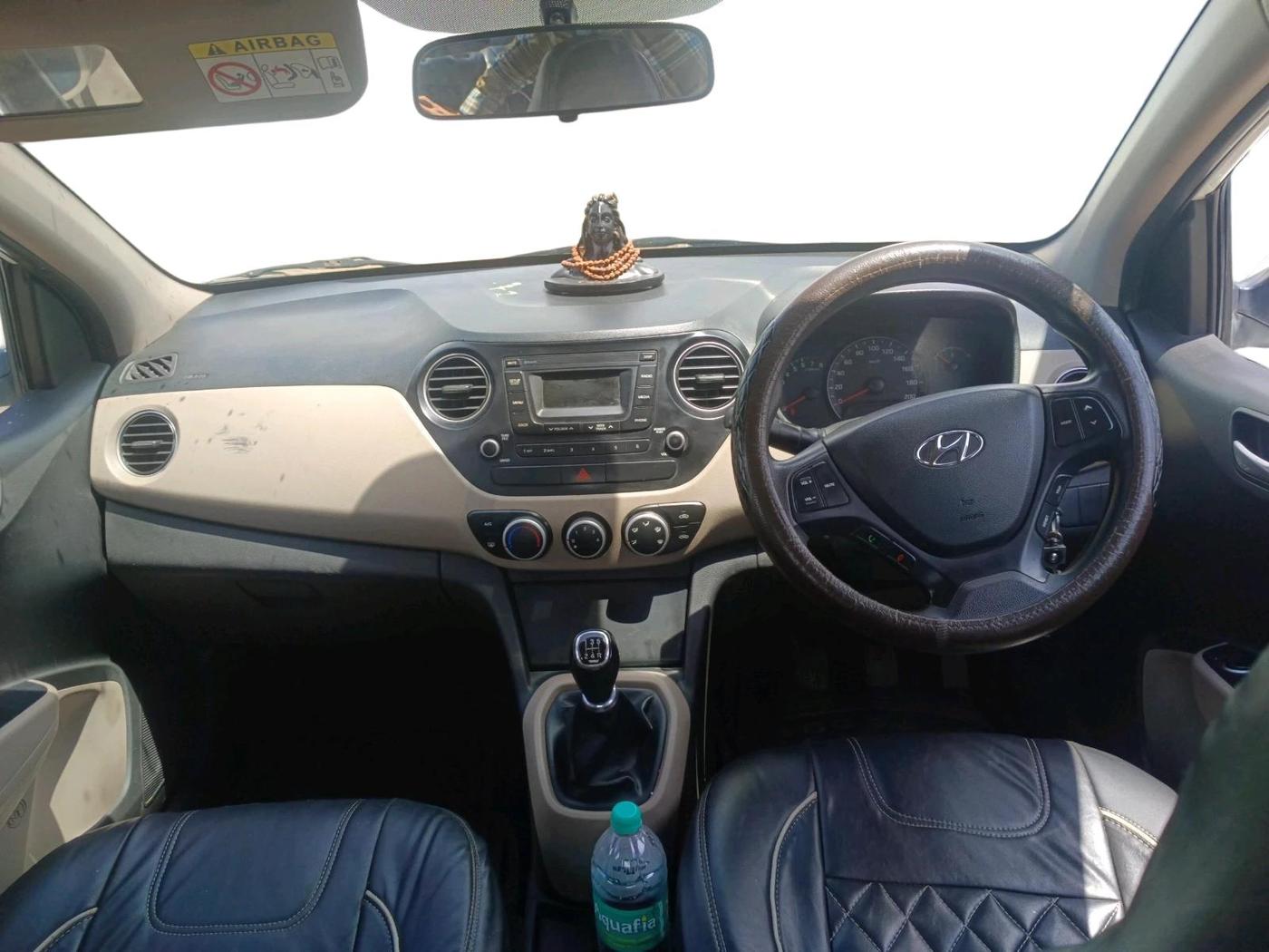 2017 Hyundai Xcent S 1.2, Petrol, Manual, 89,931 km, interior