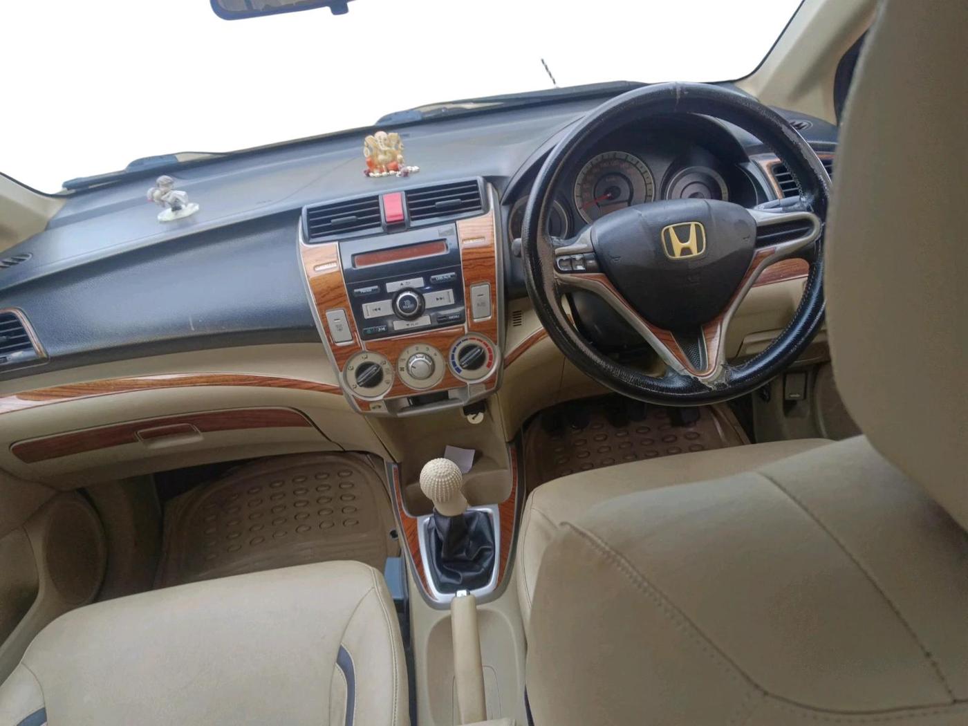 2011 Honda City 1.5L I-VTEC S MT, CNG, Manual, 1,51,458 km, interior
