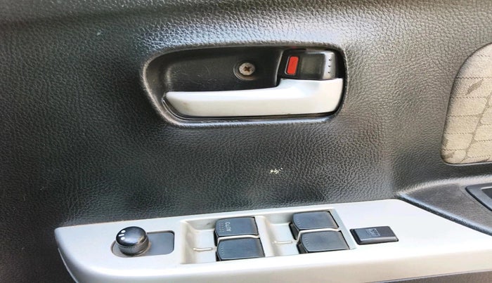 2015 Maruti Wagon R 1.0 VXI, Petrol, Manual, 1,30,542 km, interior