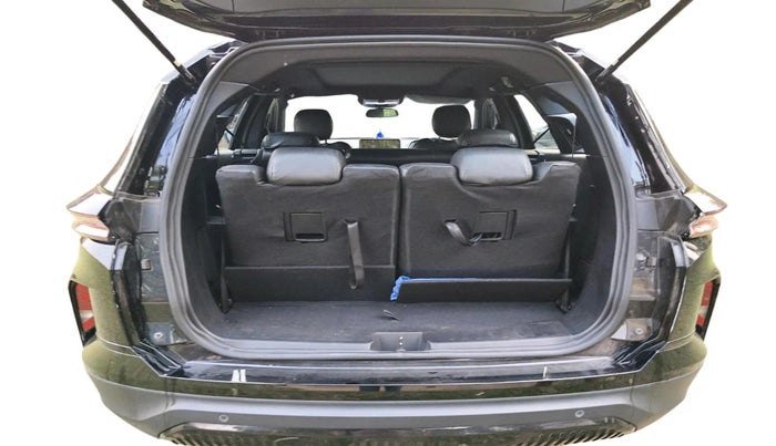 2024 Tata Safari PURE PLUS S DARK EDITION AT, Diesel, Automatic, 3,253 km, exterior