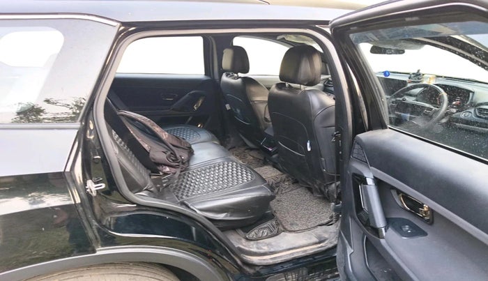 2024 Tata Safari PURE PLUS S DARK EDITION AT, Diesel, Automatic, 3,253 km, interior