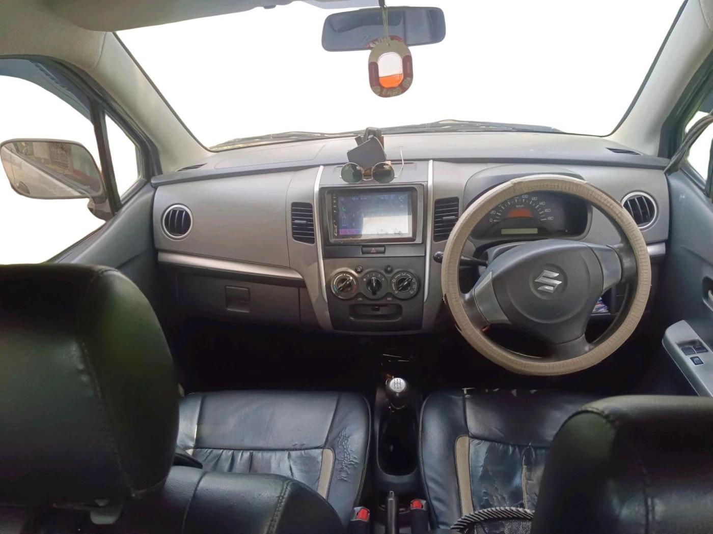 2011 Maruti Wagon R 1.0 LXI, Petrol, Manual, 1,56,125 km, interior