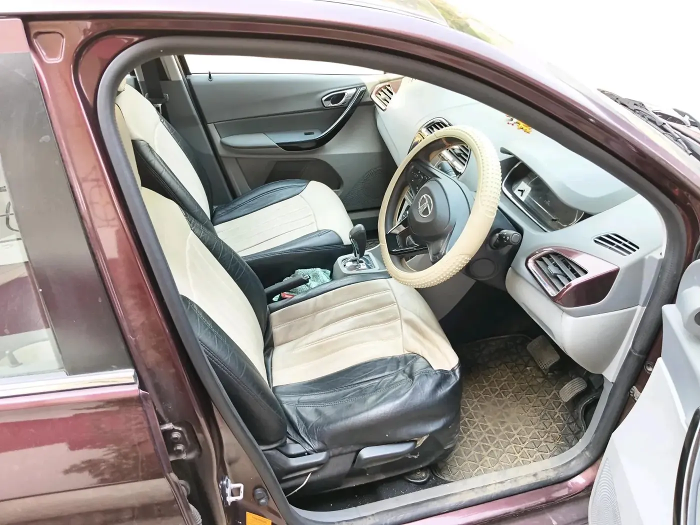 2020 Tata TIGOR XZA PLUS PETROL, Petrol, Automatic, 21,929 km, interior