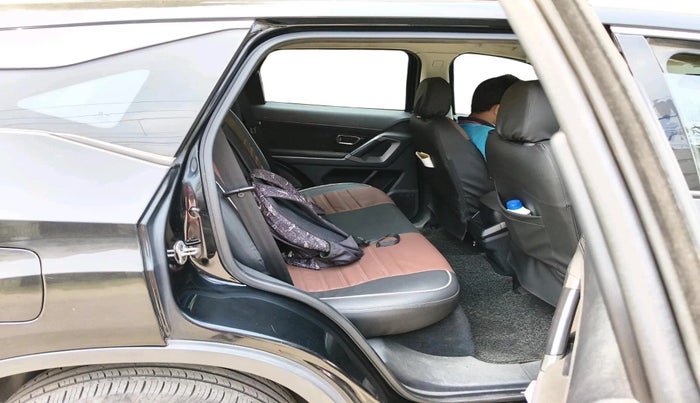 2020 Tata Harrier XT 2.0L KRYOTEC, Diesel, Manual, 71,354 km, interior