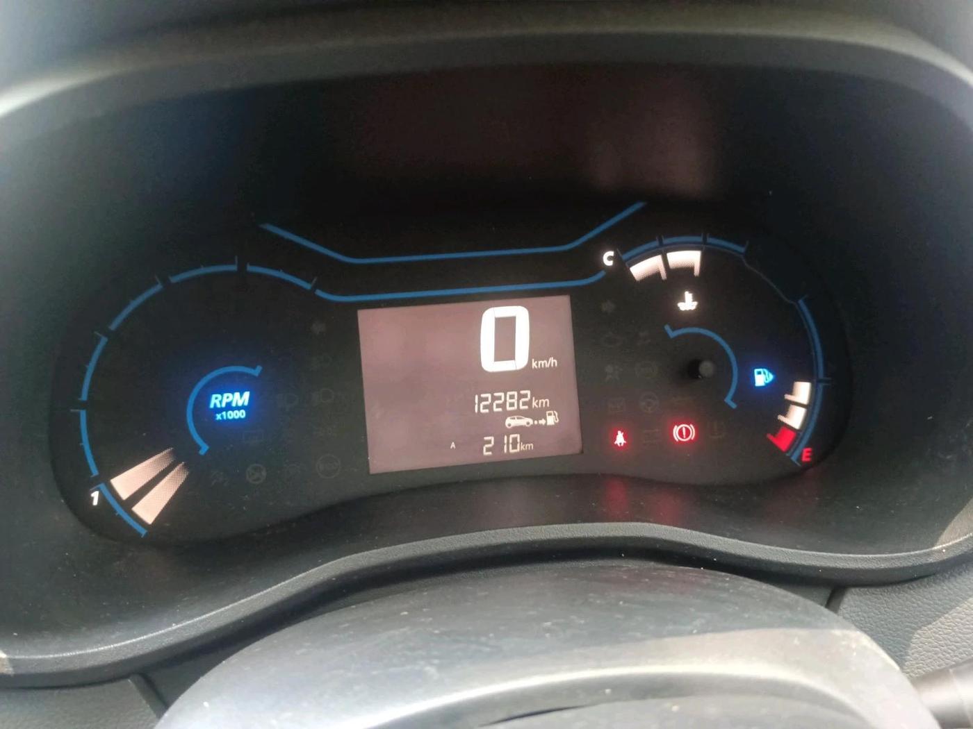 2021 Renault Kwid RXT 1.0 (O), Petrol, Manual, 12,282 km, interior