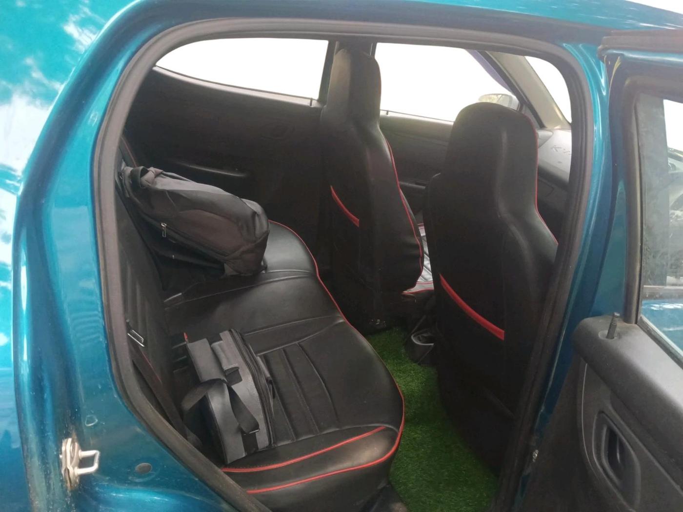 2021 Renault Kwid RXT 1.0 (O), Petrol, Manual, 12,282 km, interior