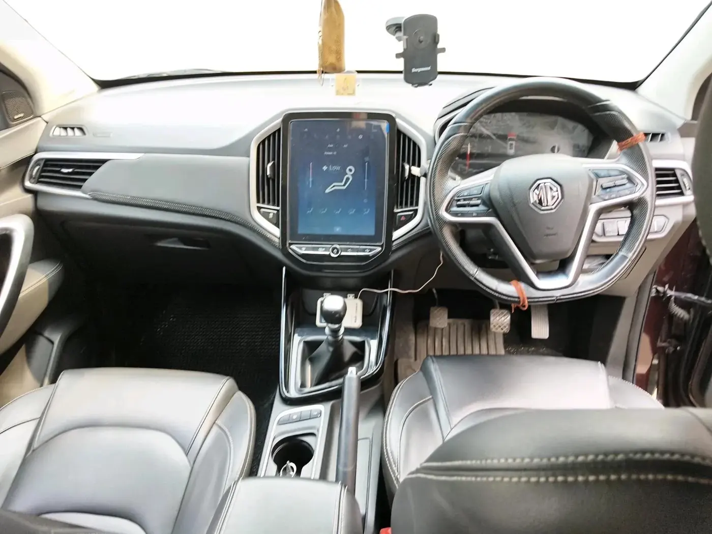 2019 MG HECTOR SHARP 2.0 DIESEL, Diesel, Manual, 1,08,758 km, interior