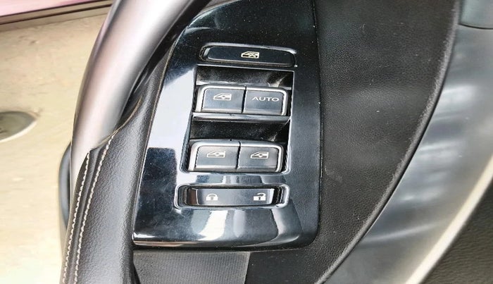 2019 MG HECTOR SHARP 2.0 DIESEL, Diesel, Manual, 1,08,758 km, interior