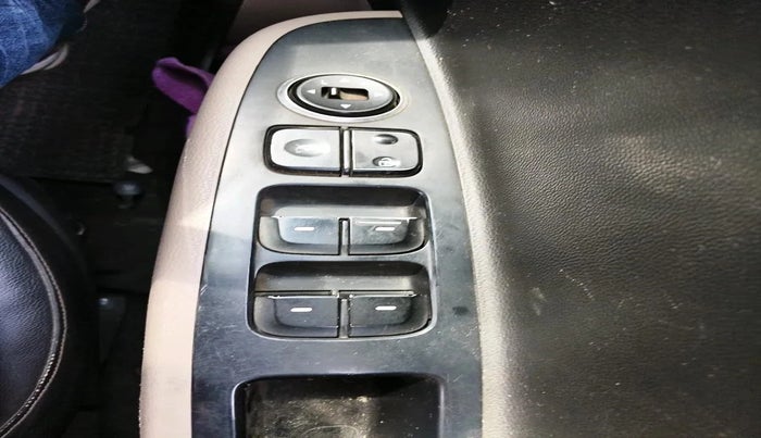 2013 Hyundai Grand i10 MAGNA 1.1 CRDI, Diesel, Manual, 85,946 km, interior