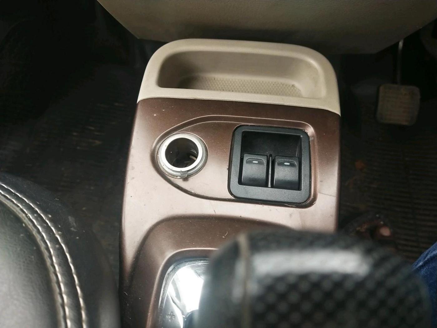 2016 Tata Nano TWIST XTA, Petrol, Automatic, 61,118 km, interior