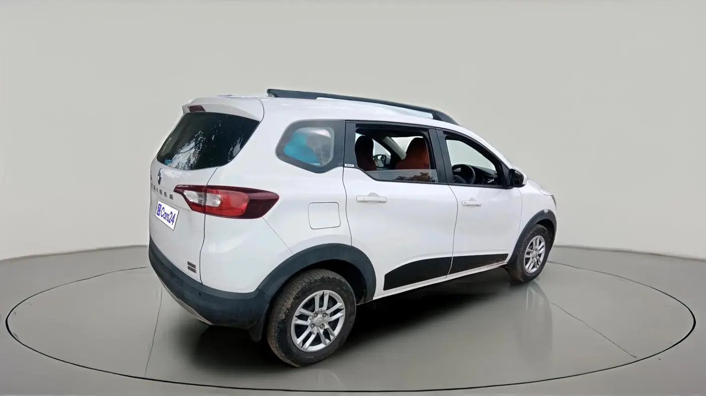 2020 Renault TRIBER RXT AMT, Petrol, Automatic, 21,932 km, exterior