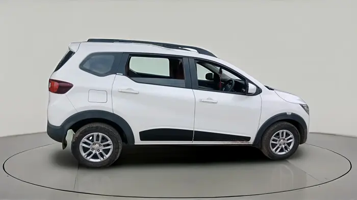 2020 Renault TRIBER RXT AMT, Petrol, Automatic, 22,700 km, exterior