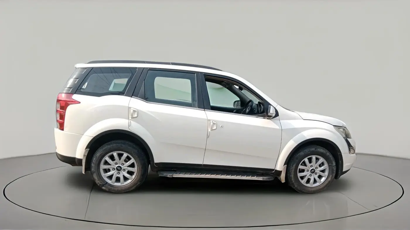 2016 Mahindra XUV500 W10, Diesel, Manual, 1,10,000 km, exterior