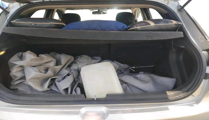 2016 Hyundai Elite i20 ASTA 1.2 (O), Petrol, Manual, 90,673 km, exterior