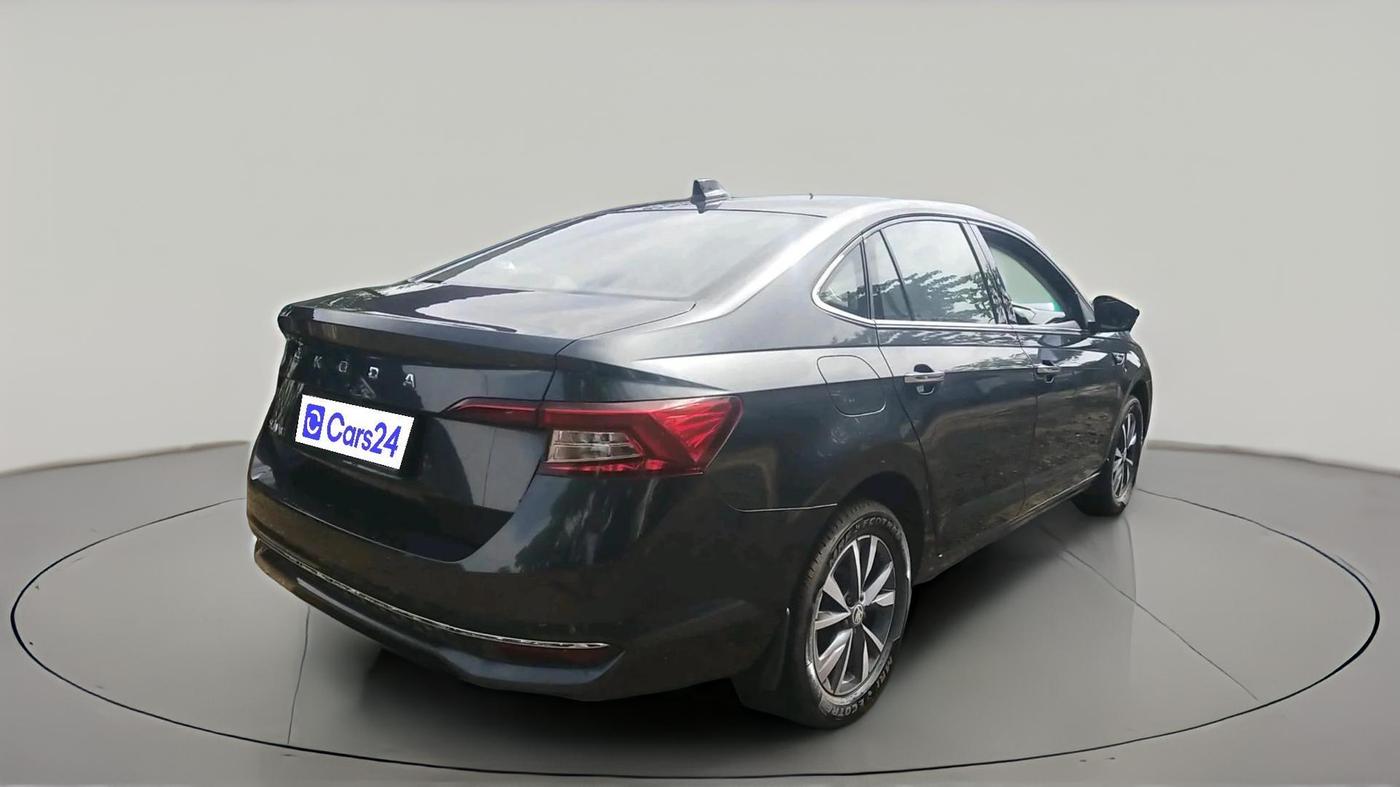 2025 Skoda SLAVIA STYLE 1.0L TSI MT, Petrol, Manual, 29,692 km, exterior