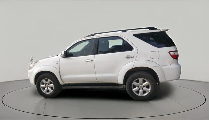 2010 Toyota Fortuner 3.0 4X4 MT, Diesel, Manual, 3,01,102 km, exterior