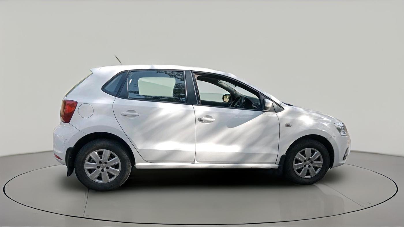 2014 Volkswagen Polo TRENDLINE 1.5L, Diesel, Manual, 2,59,543 km, exterior