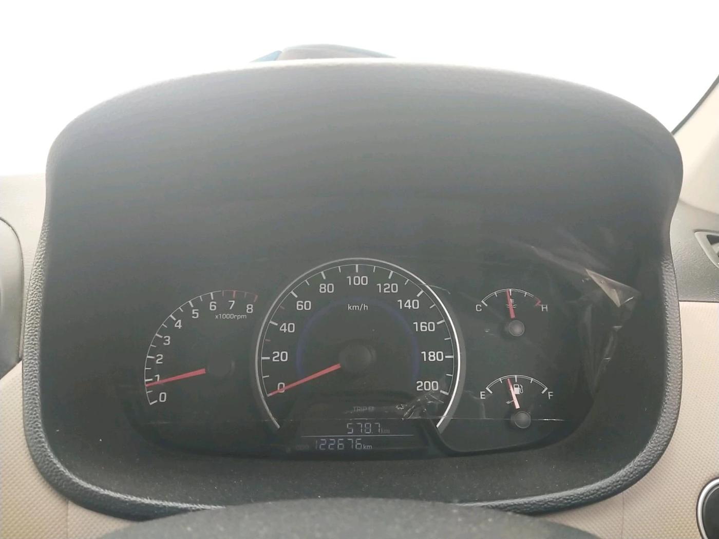 2014 Hyundai Grand i10 ASTA (O) 1.2 KAPPA VTVT, Petrol, Manual, 1,22,676 km, interior