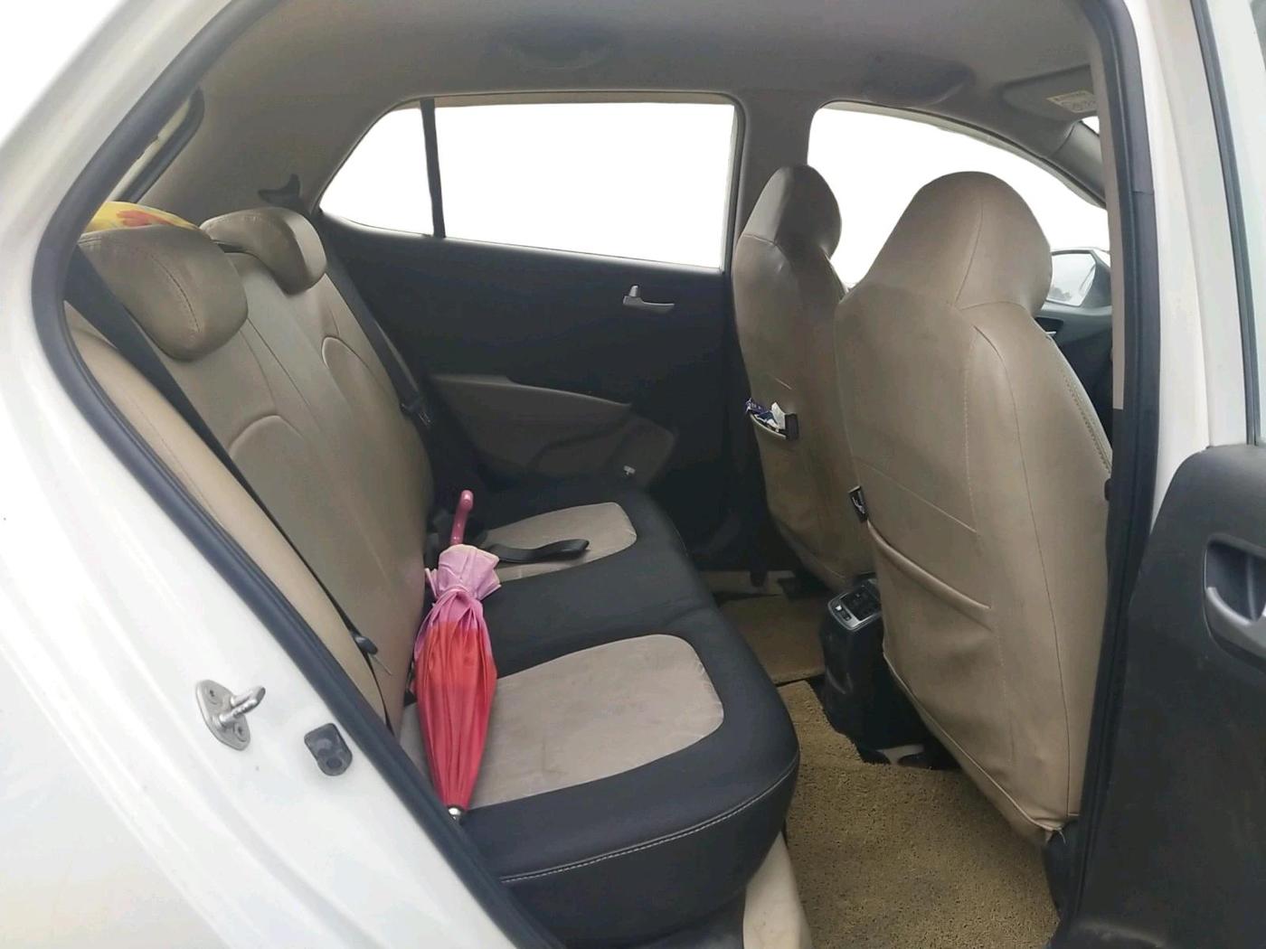 2014 Hyundai Grand i10 ASTA (O) 1.2 KAPPA VTVT, Petrol, Manual, 1,22,676 km, interior