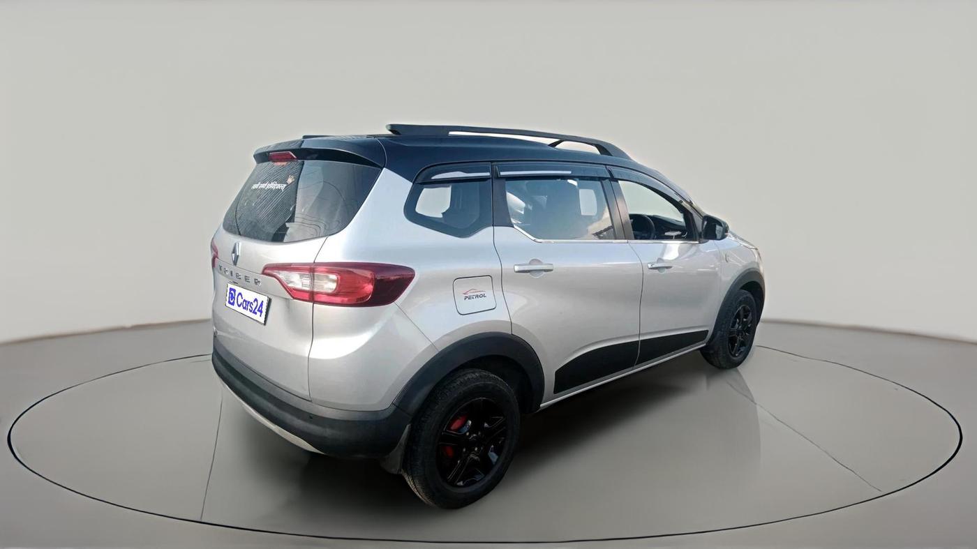 2022 Renault TRIBER RXT, Petrol, Manual, 88,847 km, exterior