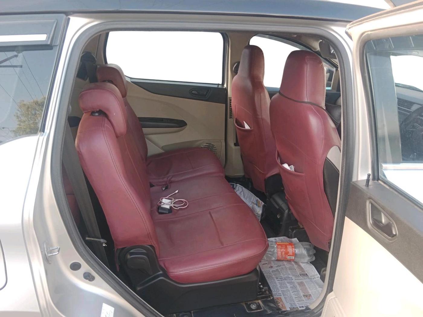 2022 Renault TRIBER RXT, Petrol, Manual, 88,847 km, interior